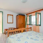 House Vesela Hébergement de vacances Tkon