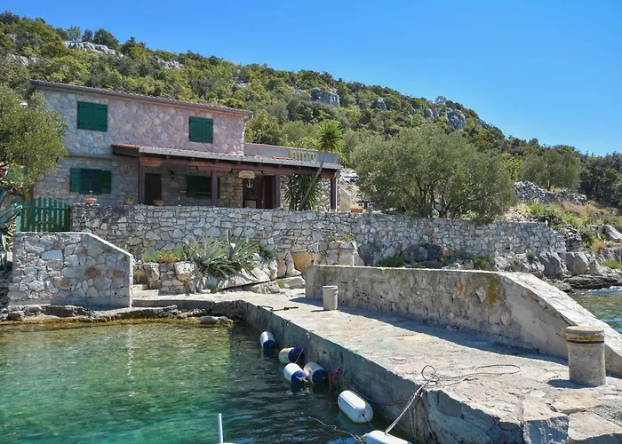 House Vesela Nyaraló