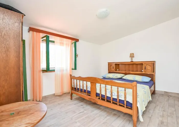 House Vesela بيت للعطل