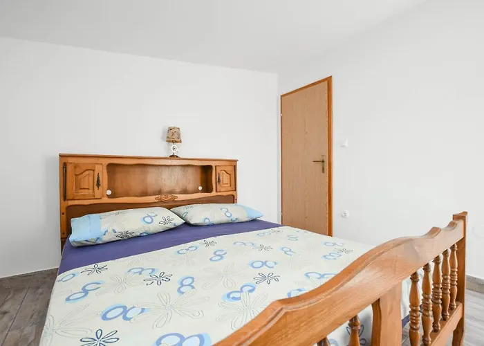 House Vesela بيت للعطل *